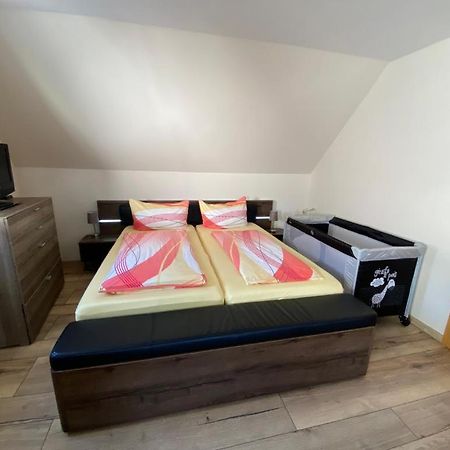 Ferienwohnung Bergblick イェーナ エクステリア 写真