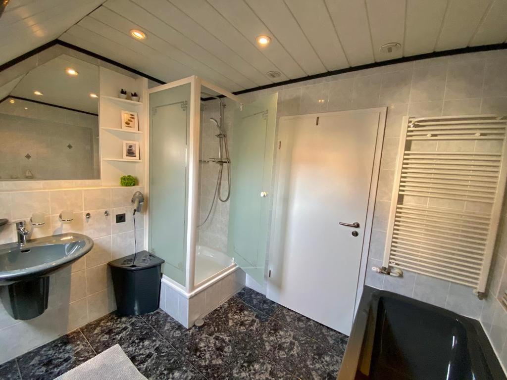 Ferienwohnung Bergblick イェーナ エクステリア 写真